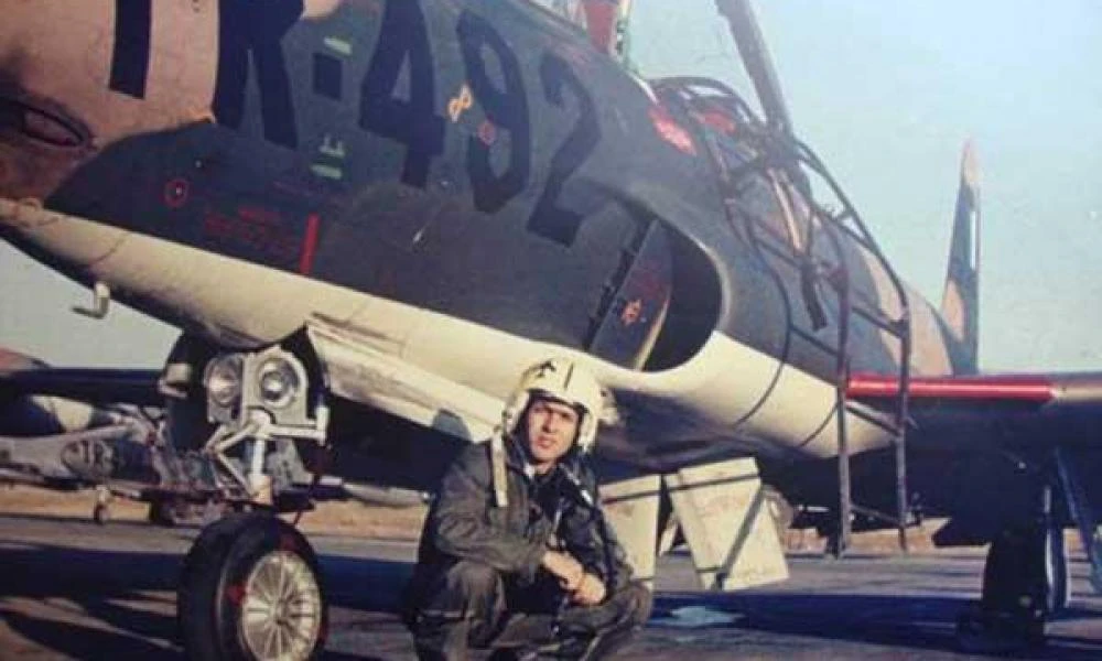 Σαν σήμερα το 1974: Ο ήρωας πιλότος Νίκολαος Γιολδάσης που πήγε βόλτα στην Άγκυρα και επέστρεψε
